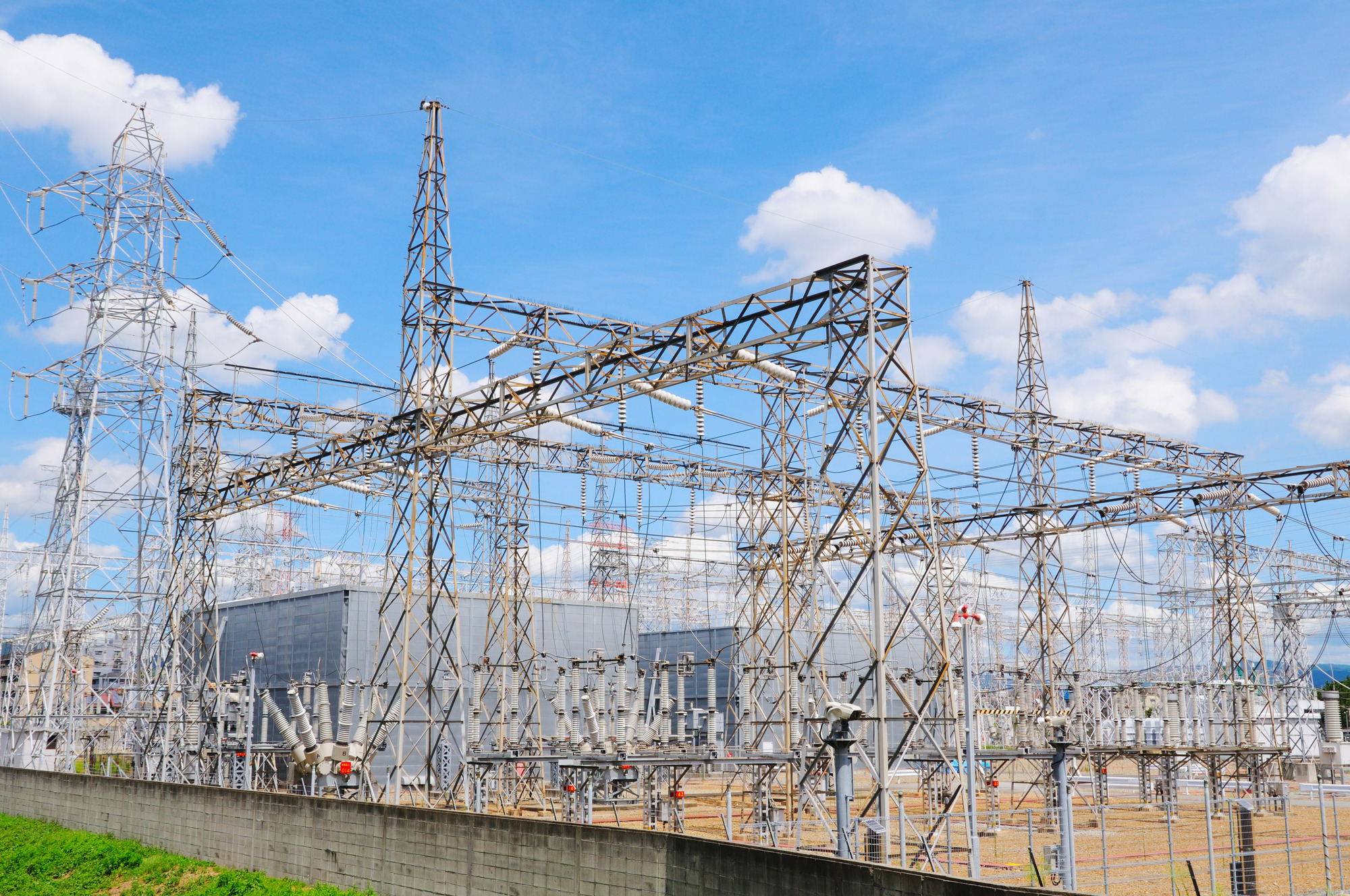 データ拠点向け送電増強！！